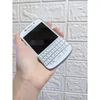 在飛比找蝦皮購物優惠-Blackberry Q10 白色外殼套裝