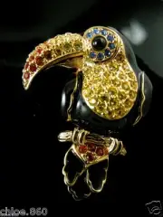 SIGNED SWAROVSKI PAVE' CRYSTAL TOUCAN BIRD PARROT PIN BROOCH NEW WITH TAGS