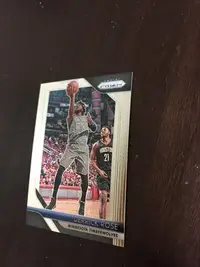 在飛比找Yahoo!奇摩拍賣優惠-DERRICK ROSE     18-19 PRIZM B