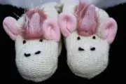 deLux brand UNICORN MITTENS knit ADULT Flc LINED pegasus Pink Mane horse puppet