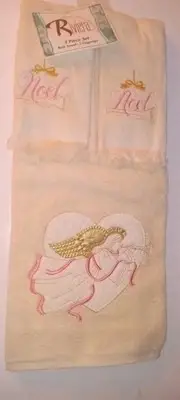 3-piece Angel Towel Set Applique Bath & 2 Fingertips Embroidery Pink n Cream NEW