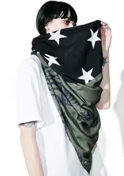 [Black Scale] Grassland Scarf