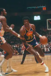 Paul Silas Denver Nuggets drives on Joe Bryant Philadelphia 76ers - Old Photo