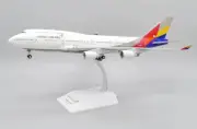 JC Wings XX20124 Asiana Airways Boeing 747-400 HL7421 Diecast 1/200 AV Jet Model