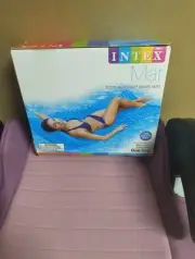 Intex Tote-N-Float Wave Inflatable Air Mat, 90in x 34in, 1-Piece(Color May Vary)