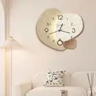 High-end Wall Painting Light Easy to Read Wall Hanging Clock Dining Table