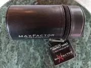 MAX FACTOR 5 PIECE MANICURE SET