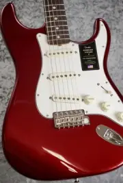 Fender American Vintage II 1965 Stratocaster Candy Apple Red 3.51kg New model in