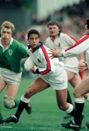 Jeremy Guscott in action for England during the Rugby Union In- Rugby Photo 5