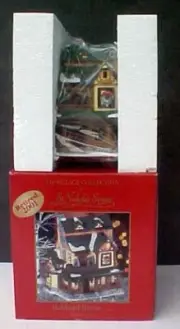 New 1998 St. Nicholas Square Hubbard House Village Collection Retired NIB