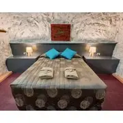 White Cliffs Underground Motel