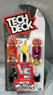 Tech Deck VS Series TOY MACHINE - 2 Fingerboards Leo Romero Jeremy Leabras