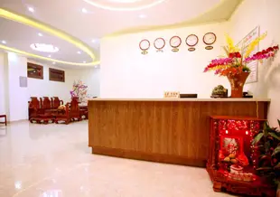 波比恩加飯店Bo Bien Nga Hotel