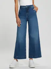GUESS High-Rise Dakota Wide Leg Jeans in Mid Wash Size: 30, Spandex