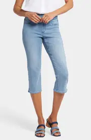 NYDJ Dakota Side Slit Pull-On Capri Jeans in Corfu at Nordstrom, Size Large