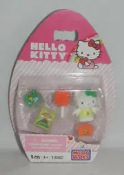 NIP Mega Bloks Blocks Hello Kitty 5 Piece Set 10882 Figure Green Frog Lillypad