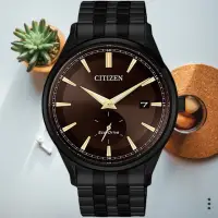 在飛比找momo購物網優惠-【CITIZEN 星辰】光動能 小秒針腕錶 40mm(107