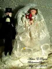 Bride & Groom Figurine Victorian Style Lace HANDMADE WEDDING CAKE TOPPER Decor