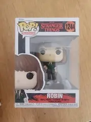 Stranger Things 4 - Robin Pop! Vinyl Figure "New"