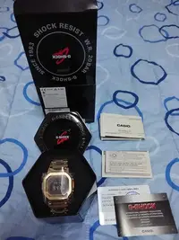 在飛比找Yahoo!奇摩拍賣優惠-CASIO GMW-B5000GD-9