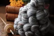 Merino Natural Undyed Wool Roving Combed Top Spinning or Felting Fiber 4 oz
