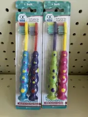 SOFT BRISTLES TOOTHBRUS 2 of 2 PACK (4) KIDS TOOTHBRUSHES with suction cup base