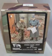VERLINDEN 1:35 WWII GERMAN RECON RECONNAISSANCE GROUP 2 RESIN FIGURES 995 NIB