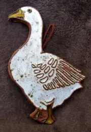 Art Pottery Goose Victoria Littlejohn Ceramic Trivet / Wall Hanging Vintage NEW