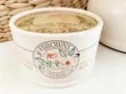 Vintage Browns Tea Rose Dusting Powder 2.6 oz Talc Made in England Australia HTF