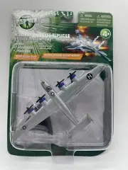 Maisto Tailwinds True Heroes B-24 Liberator Die Cast Vehicle, 2011