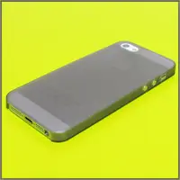 在飛比找PChome24h購物優惠-iphone5超質感精緻磨砂保護殼（霧透灰）