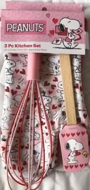 Peanuts~SNOOPY~Valentines~3 Pc.Kitchen Set~OVEN MITT~SPATULA~WHISK~NEW~FAST SHIP