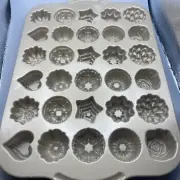 Nordic Ware Bundt Tea Cake & Candies Pan Cast Aluminum Baking Mold 2.5 cup