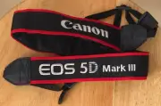 Canon EOS 5D mark III camera shoulder strap NEW