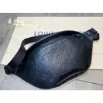 二手 LV M44388 DISCOVERY BUMBAG 腰包 腰包 胸口包 黑色 牛皮壓紋 99新