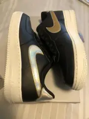 Wmns Air Force 1 ‘07 MTLC Sz9.5 AR0642 002