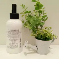 在飛比找蝦皮購物優惠-【小晨雜貨舖】de玻尿酸精華液250g~第一化工/第一化粧品