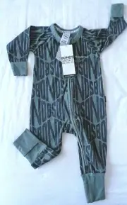 Bonds Zippy Stretch Wondersuit 'Khaki/Bonds Black Logo' Size (00) 3-6 months