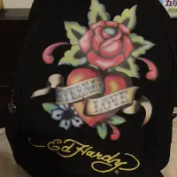 在飛比找蝦皮購物優惠-二手ED HARDY 後背包 ed hardy