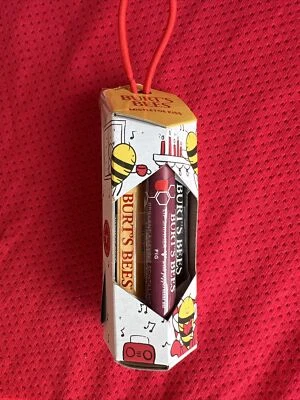 BRAND NEW Burt's Bees Mistletoe Kiss Red Vanilla Bean Lip Balm Gift Set - 3pc