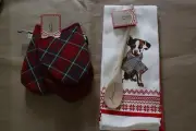 Ellen Degeneres Kitchen Set Towels and Mini Oven Mitts