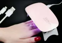 在飛比找Yahoo!奇摩拍賣優惠-好便宜 ↘️輕巧光療機 隨身攜帶美甲光療機指甲烤燈甲油膠烘乾