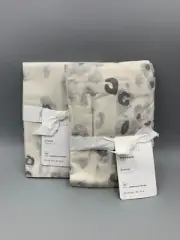 Pottery Barn White Snow Leopard Organic Percale Shams S/2 Standard #H774