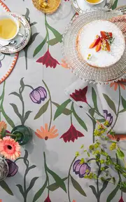 [Sophie Williamson Design] Picnic on the Meadow Square Cotton Tablecloth