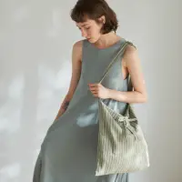 在飛比找momo購物網優惠-【EverSimple】Mila 斜背包 不含內袋(淺綠 台