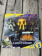 Imaginext Disney Pixar Lightyear Playset Jr Zap Patrol Figures NEW