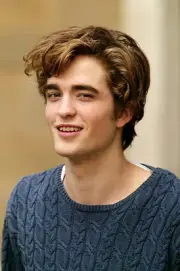 Actor Robert Pattinson attends the photocall for the latest Harry - Old Photo 1