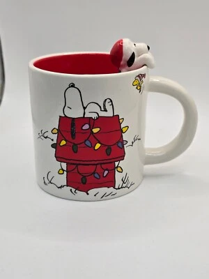Peanuts Snoopy Christmas Ceramic Mug with Holiday Lights and Hanging Snoopy