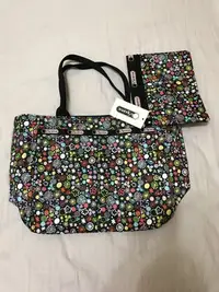 在飛比找Yahoo!奇摩拍賣優惠-LeSportsac  POPPET 7470水餃包(全新)