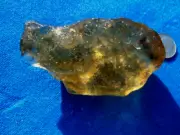 Libyan Desert Glass Meteorite Tektite impact specimen( 495 crt)Dark Gem AAA+
